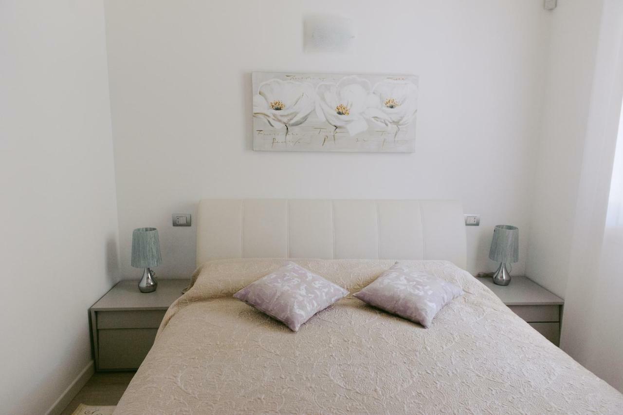 Sweet Dream Deluxe Apartment Sirmione Exterior foto